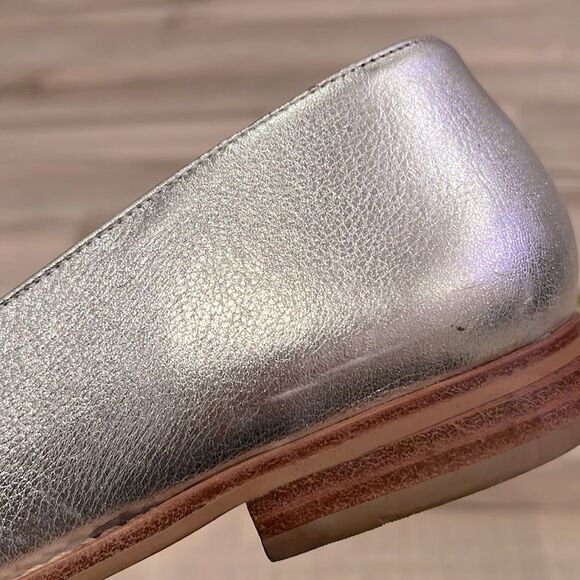 Talbots Leighton Kiltie loafers - pebbled silver leather tassel size 7.5 - Picture 6 of 10